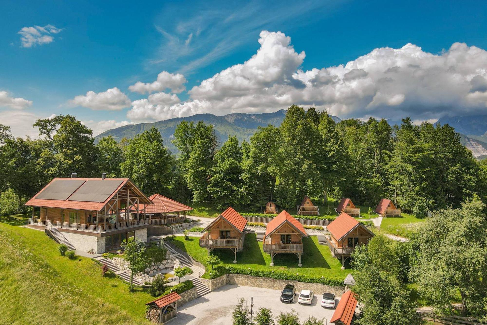 Resort Pri Hrastu 캄니크 외부 사진